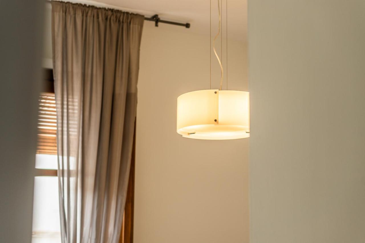 Tuguest Isabel La Catolica II Apartment Granada Exteriér fotografie